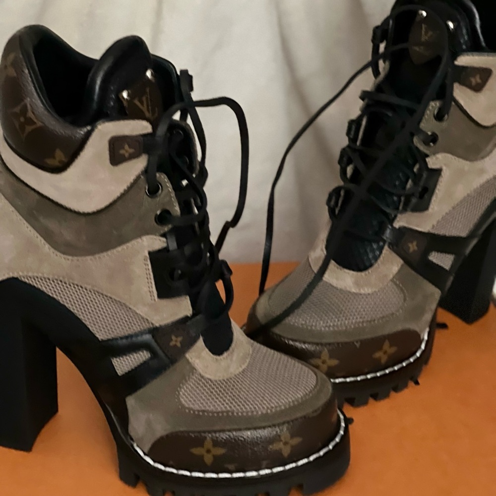 Louis Vuitton Star Trail Ankle Boot